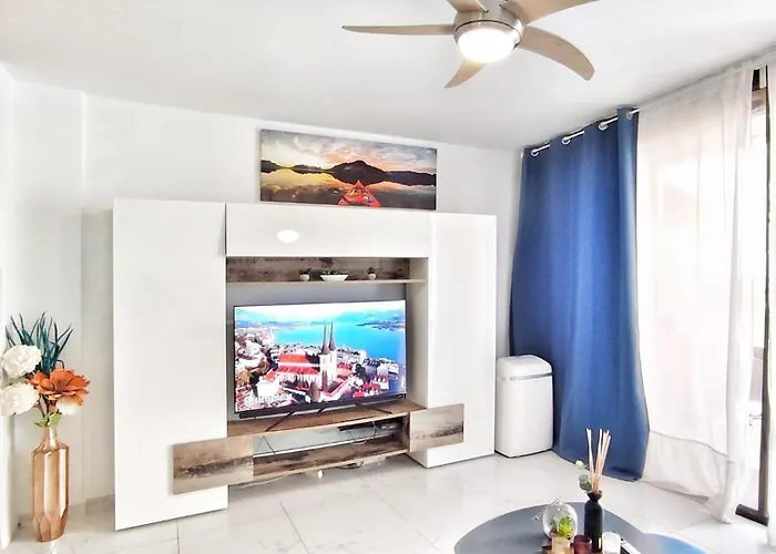 Sunshine Escape With Ocean View Apartment