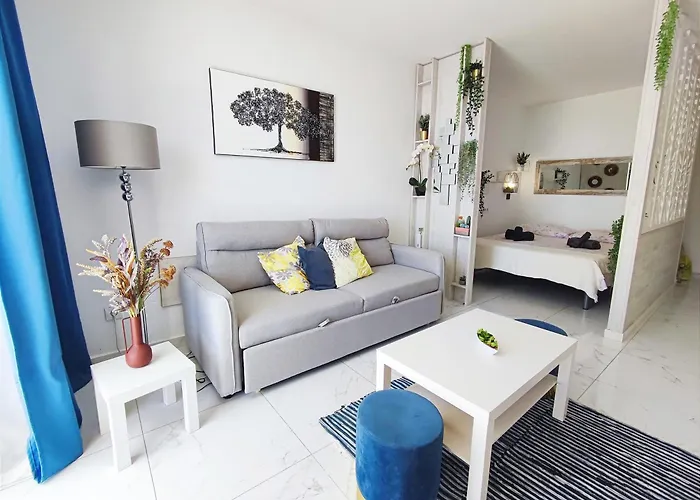 Apartment Sunshine Escape With Ocean View